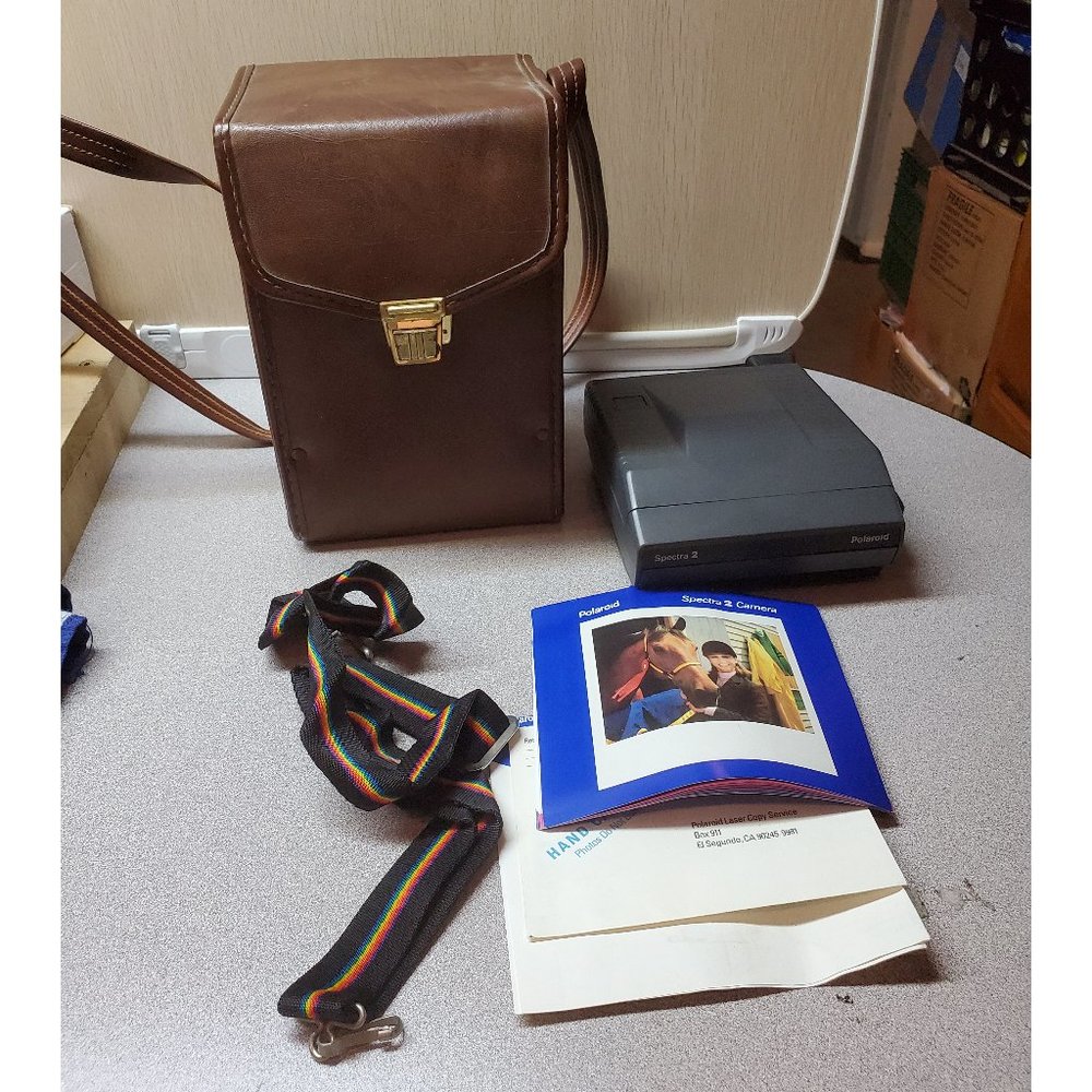 POLAROID Spectra 2 Instant Film Camera (comes with booklets, strap & case) Good